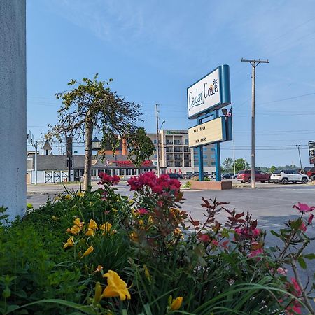 Cedar Cove Motel Sandusky Exterior photo