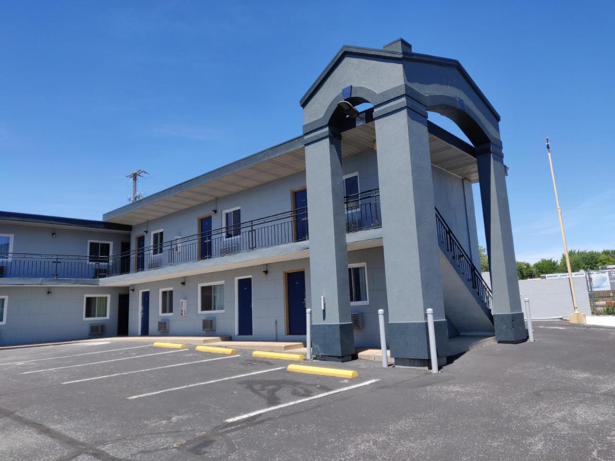 Cedar Cove Motel Sandusky Exterior photo