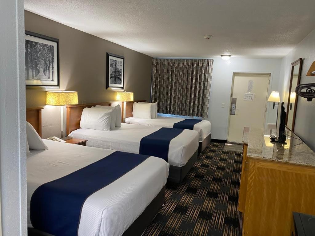 Cedar Cove Motel Sandusky Exterior photo